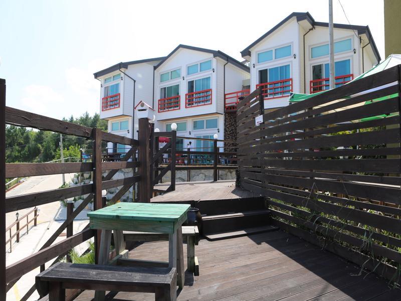 Seaview Pension Gangneung Exterior photo